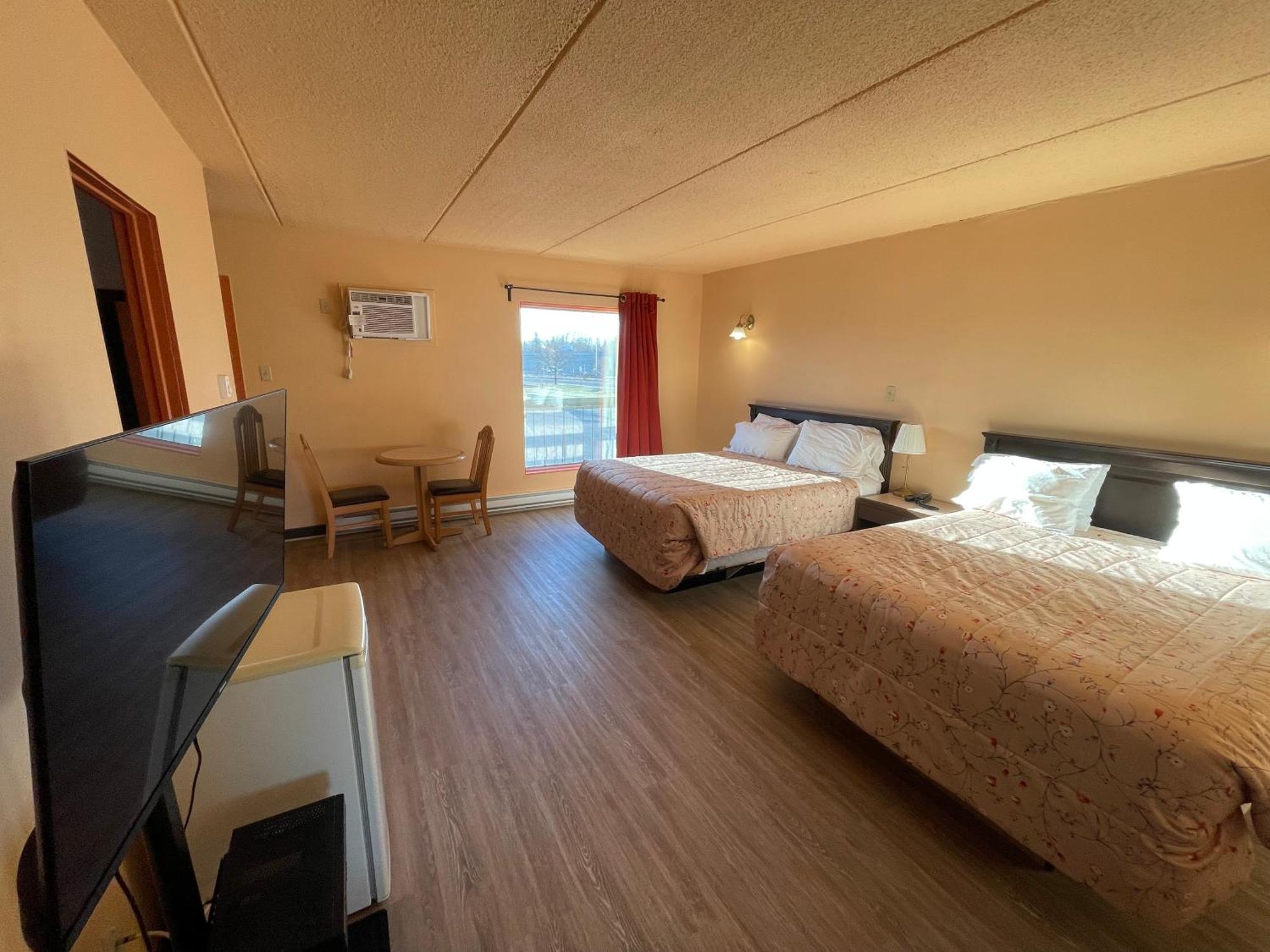Motel St-Eustache サン・トゥスタッシュ エクステリア 写真
